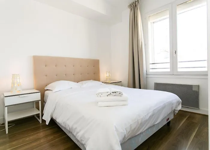 아파트 Upper Marais & -